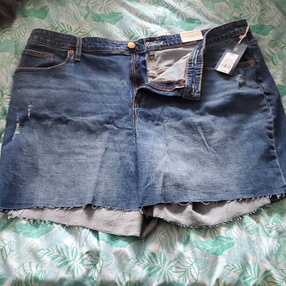 Shorts - Universal Thread